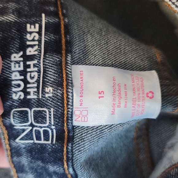 NWT Super High Rise Straight Curvy fit Jeans - Picture 9 of 10